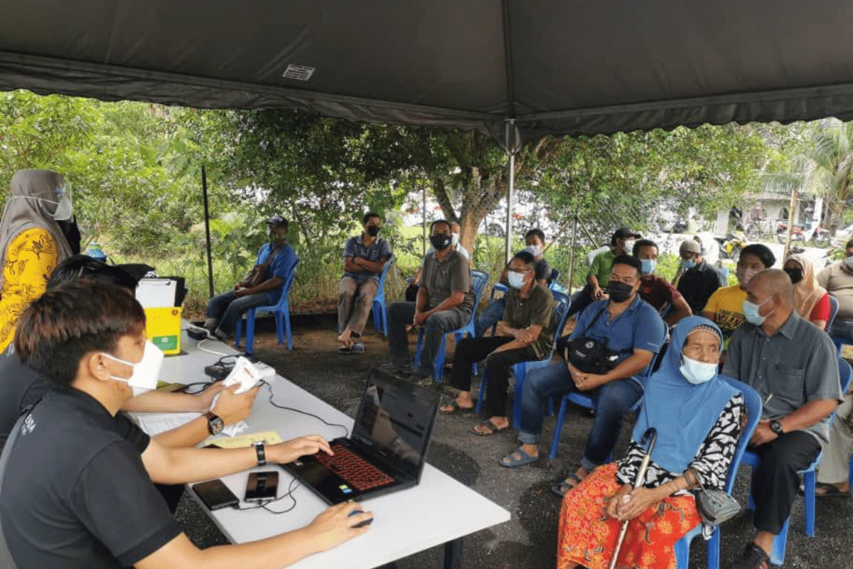Menyegerakan Proses Vaksin Di Daerah Larut Matang & Selama